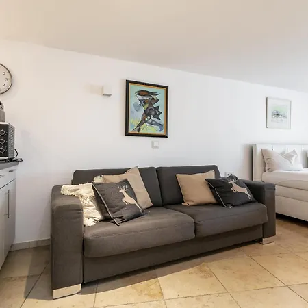 Apartmán Mit Lounge *